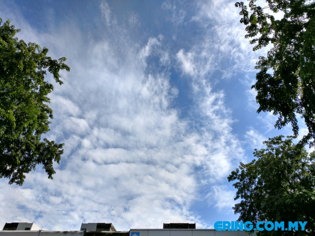 Mod HDR menghasilkan gambar dengan talaan cahaya yang baik.